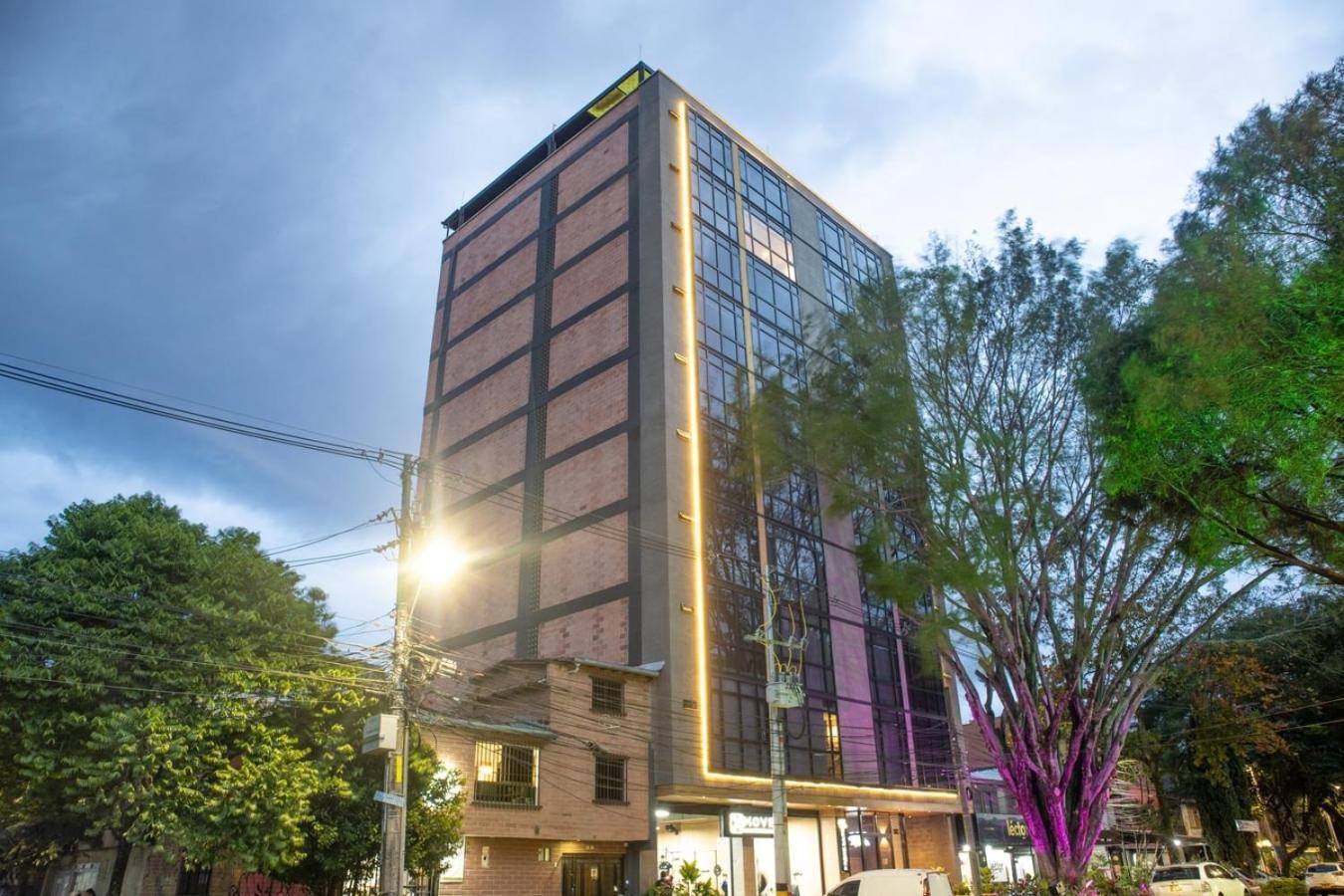 Rosa Negra Comfort Stadio Aparta-Suite Medellin Exterior photo